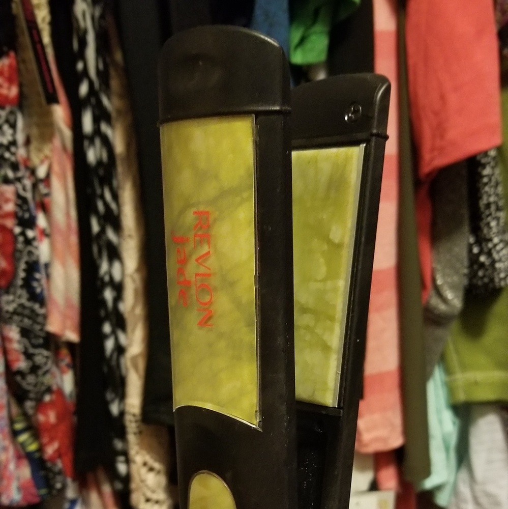 Hair straightener SALE 3 FOR $30